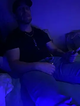 FumesClouds online show from October 26, 2025, 4:02 am