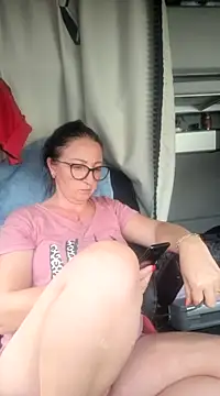 Snapshot of cuplubijoanna chatting on March 7, 2025, 12:34 pm cuplubijoanna online show from March 7, 2025, 12:34 pm