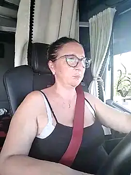 Snapshot of cuplubijoanna chatting on May 9, 2026, 8:28 am cuplubijoanna online show from May 9, 2026, 8:28 am
