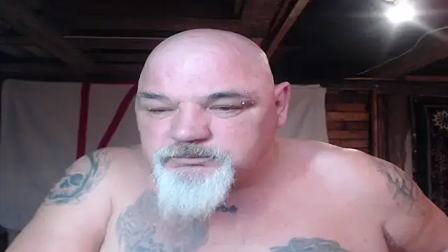 Newfiesausage1972 online show from March 26, 2026, 12:25 pm