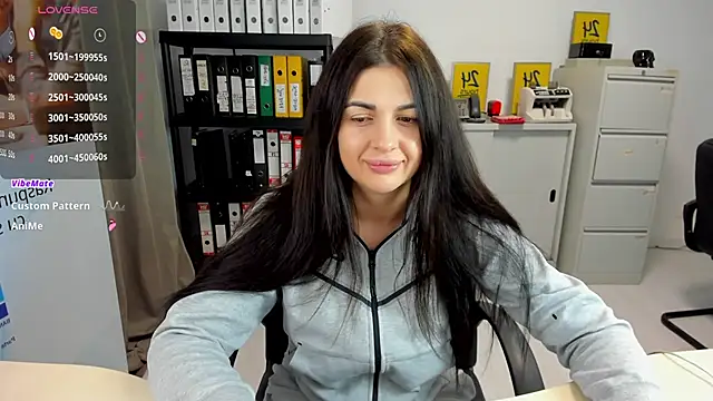 Snapshot of TiffanySweet chatting on December 9, 2024, 7:18 pm TiffanySweet online show from December 9, 2024, 7:18 pm