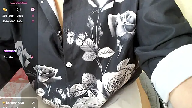 RoseStarr online show from November 17, 2025, 9:24 am