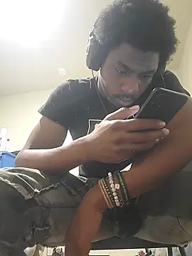 Snapshot of gaimov3r2024 chatting on February 26, 2025, 7:23 am gaimov3r2024 online show from February 26, 2025, 7:23 am