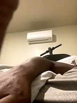 Snapshot of gaimov3r2024 chatting on October 28, 2025, 7:29 am gaimov3r2024 online show from October 28, 2025, 7:29 am