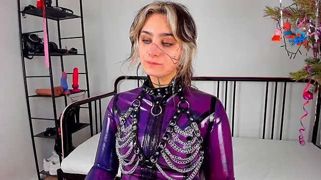 Snapshot of lady_sontse_ chatting on February 6, 2025, 8:23 pm lady sontse  online show from February 6, 2025, 8:23 pm