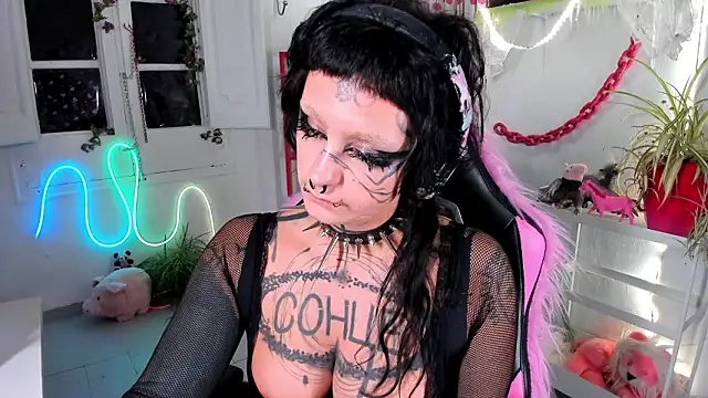 Snapshot of lady_sontse_ chatting on January 14, 2026, 9:29 pm lady sontse online show from January 14, 2026, 9:29 pm