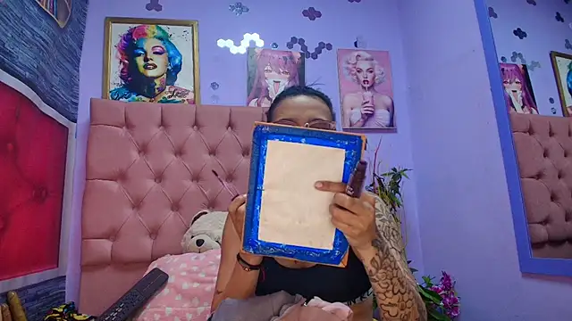 Yaumiko online show from December 15, 2025, 12:55 pm