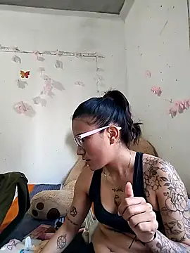 Yaumiko online show from February 9, 2026, 12:25 pm