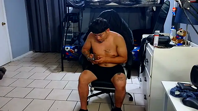 Luisrtrrr online show from August 9, 2026, 4:29 am