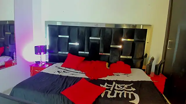 Snapshot of Loremhotsex chatting on September 25, 2025, 7:58 am Loremhotsex online show from September 25, 2025, 7:58 am