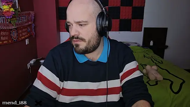 menditeta1 online show from March 19, 2026, 9:15 pm