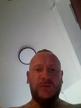 Snapshot of RomWoolf chatting on January 1, 2025, 1:16 pm RomWoolf online show from January 1, 2025, 1:16 pm