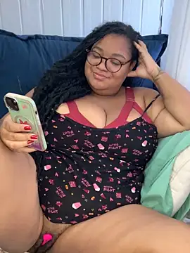 Snapshot of SweetLizzyBBW chatting on June 12, 2026, 2:59 pm SweetLizzyBBW online show from June 12, 2026, 2:59 pm