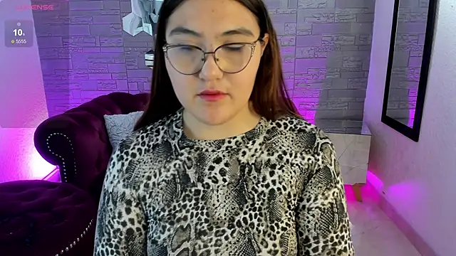 conniejames m online show from November 14, 2025, 12:42 pm