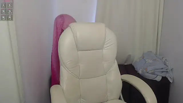 Snapshot of paiper_halliwey chatting on February 12, 2025, 4:33 pm paiper halliwey online show from February 12, 2025, 4:33 pm
