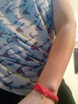 Snapshot of lozter345 chatting on November 27, 2025, 5:19 am lozter345 online show from November 27, 2025, 5:19 am