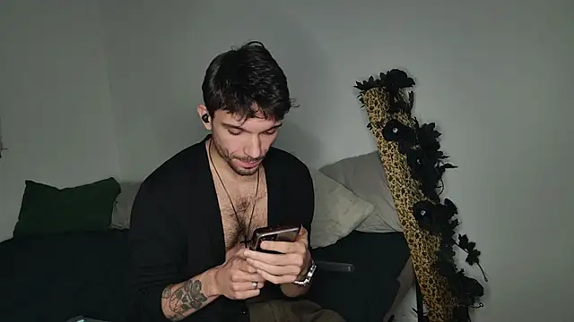 JackDesFeux online show from November 15, 2025, 10:41 am