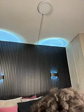 kendall coxx online show from April 11, 2026, 6:21 am