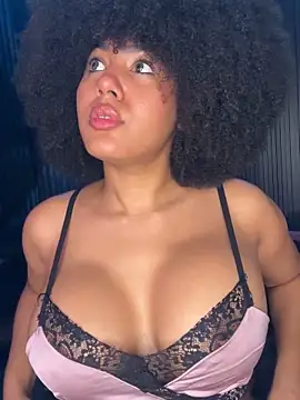 Snapshot of kendall_coxx chatting on November 25, 2025, 11:21 am kendall coxx online show from November 25, 2025, 11:21 am