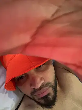 Snapshot of luismanuel_1998 chatting on March 8, 2026, 2:53 pm luismanuel 1998 online show from March 8, 2026, 2:53 pm