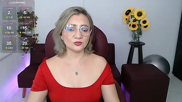 ana milf online show from May 8, 2026, 1:37 pm
