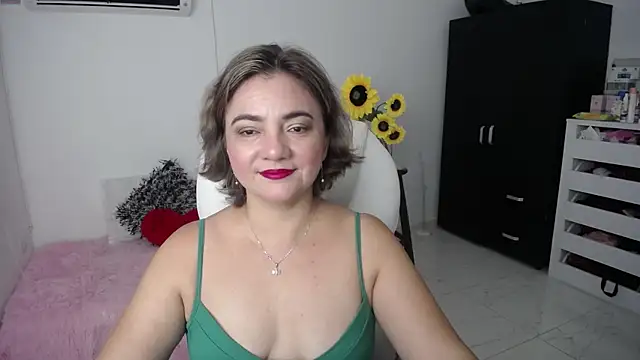 ana milf online show from February 20, 2025, 11:53 am
