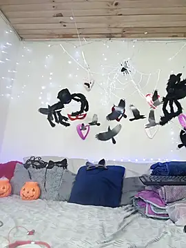 celestehot707rs online show from October 22, 2025, 1:32 pm