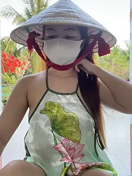 BabyThree  online show from February 9, 2026, 9:51 am