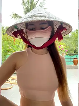 BabyThree  online show from October 21, 2025, 7:52 am