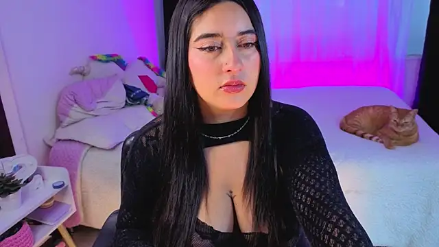 Snapshot of serenna_se chatting on February 7, 2026, 11:18 am serenna se online show from February 7, 2026, 11:18 am