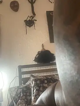 Snapshot of CUMQUEEN-XXX69 chatting on December 2, 2025, 7:43 am CUMQUEEN-XXX69 online show from December 2, 2025, 7:43 am