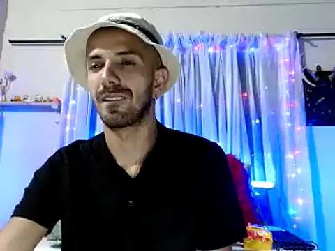 Snapshot of Tomas_Tylor chatting on December 5, 2024, 1:09 am Tomas Tylor online show from December 5, 2024, 1:09 am