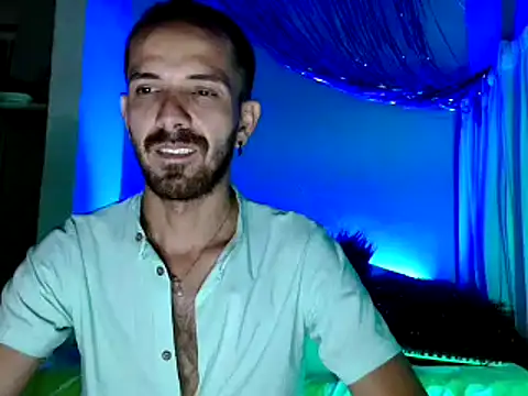 Snapshot of Tomas_Tylor chatting on December 12, 2024, 11:25 pm Tomas Tylor online show from December 12, 2024, 11:25 pm