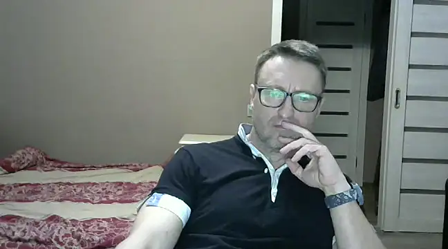 Snapshot of HarrySnake chatting on December 13, 2024, 6:05 pm HarrySnake online show from December 13, 2024, 6:05 pm