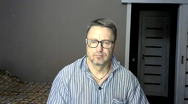 Snapshot of HarrySnake chatting on January 9, 2025, 12:41 pm HarrySnake online show from January 9, 2025, 12:41 pm