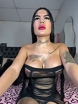 saragill323 online show from February 11, 2026, 5:13 pm