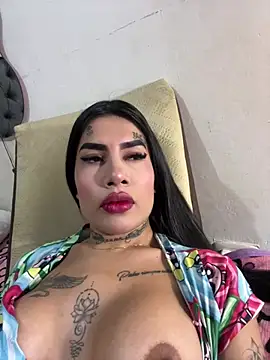 Snapshot of saragill323 chatting on February 26, 2025, 4:16 pm saragill323 online show from February 26, 2025, 4:16 pm