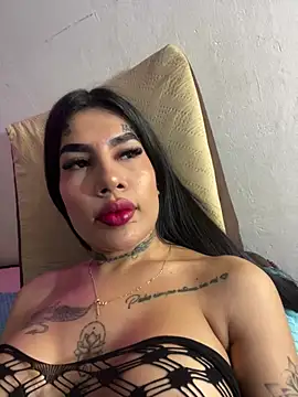 Snapshot of saragill323 chatting on March 22, 2025, 6:36 pm saragill323 online show from March 22, 2025, 6:36 pm