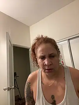 Snapshot of ladycreamypr2 chatting on February 25, 2026, 5:07 am ladycreamypr2 online show from February 25, 2026, 5:07 am