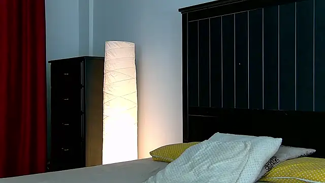 Snapshot of Yanira_Muslim chatting on November 26, 2025, 5:07 am Yanira Muslim online show from November 26, 2025, 5:07 am