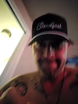 Snapshot of LongandEasy77 chatting on November 17, 2025, 6:56 pm LongandEasy77 online show from November 17, 2025, 6:56 pm