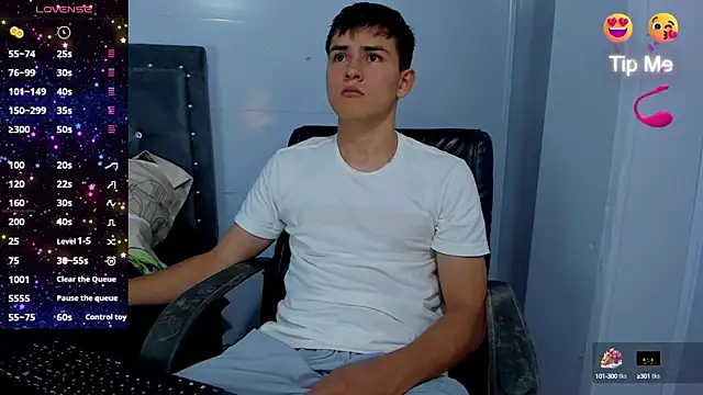 Snapshot of Jacobb_Lee chatting on November 10, 2025, 9:20 pm Jacobb Lee online show from November 10, 2025, 9:20 pm