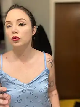 Snapshot of Blaze_Baby chatting on January 16, 2026, 3:27 pm Blaze Baby online show from January 16, 2026, 3:27 pm