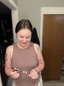 Snapshot of Blaze_Baby chatting on February 5, 2026, 4:25 pm Blaze Baby online show from February 5, 2026, 4:25 pm