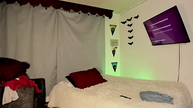 Snapshot of Teo_skinny chatting on April 17, 2026, 12:35 am Teo skinny online show from April 17, 2026, 12:35 am