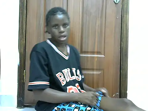 hottgirlval online show from April 10, 2026, 1:51 pm