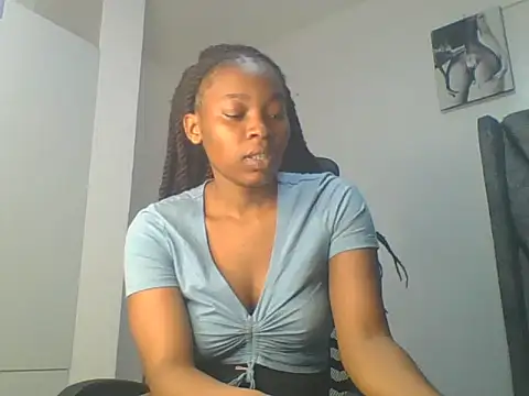  Becky002 online show from May 12, 2026, 2:12 pm