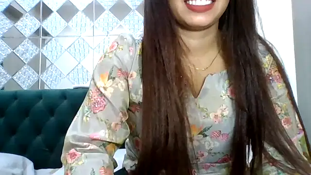 sparkling queen online show from September 29, 2025, 8:47 pm