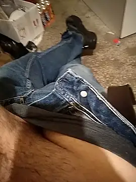 A man in public online show from September 30, 2025, 6:25 pm