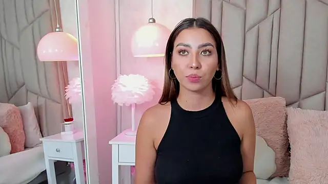 Snapshot of AudreyElla chatting on February 25, 2025, 6:03 am AudreyElla online show from February 25, 2025, 6:03 am